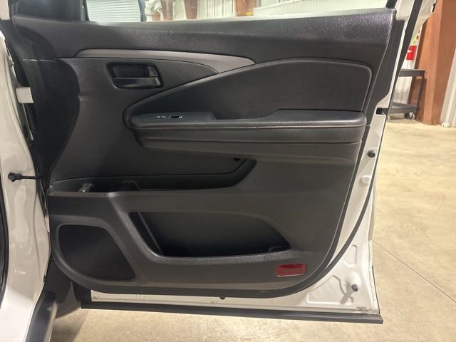 Used 2023 Honda Passport TrailSport image 9