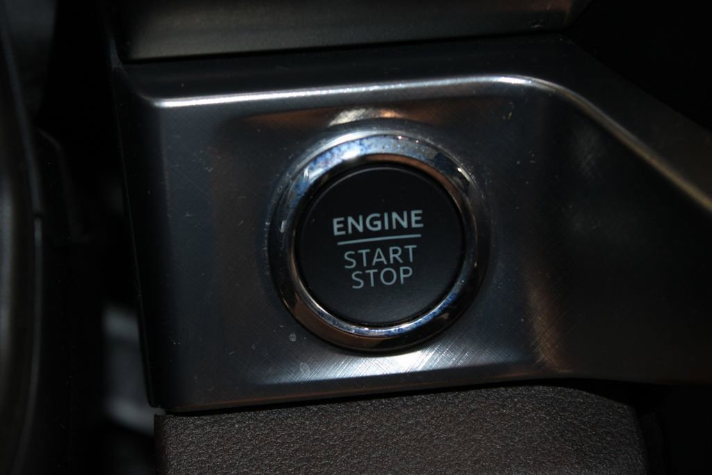 Used 2025 Ford F350 King Ranch w/ FX4 Off-Road Package AWD/4WD image 45