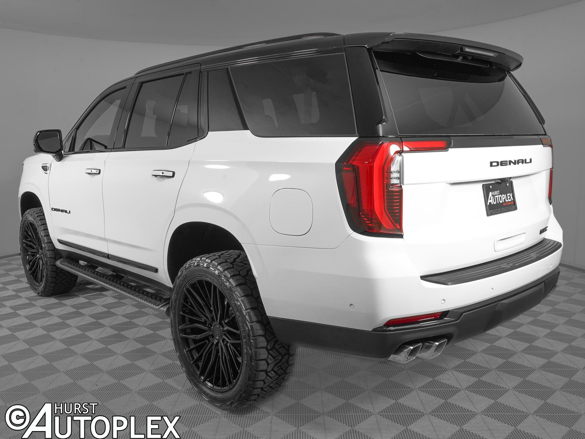 Used 2026 GMC Yukon Denali image 7