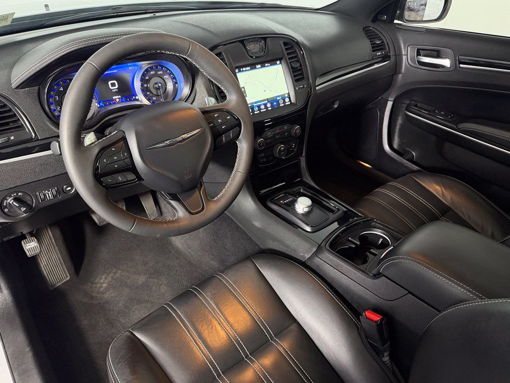 Certified 2022 Chrysler 300 S RWD image 12