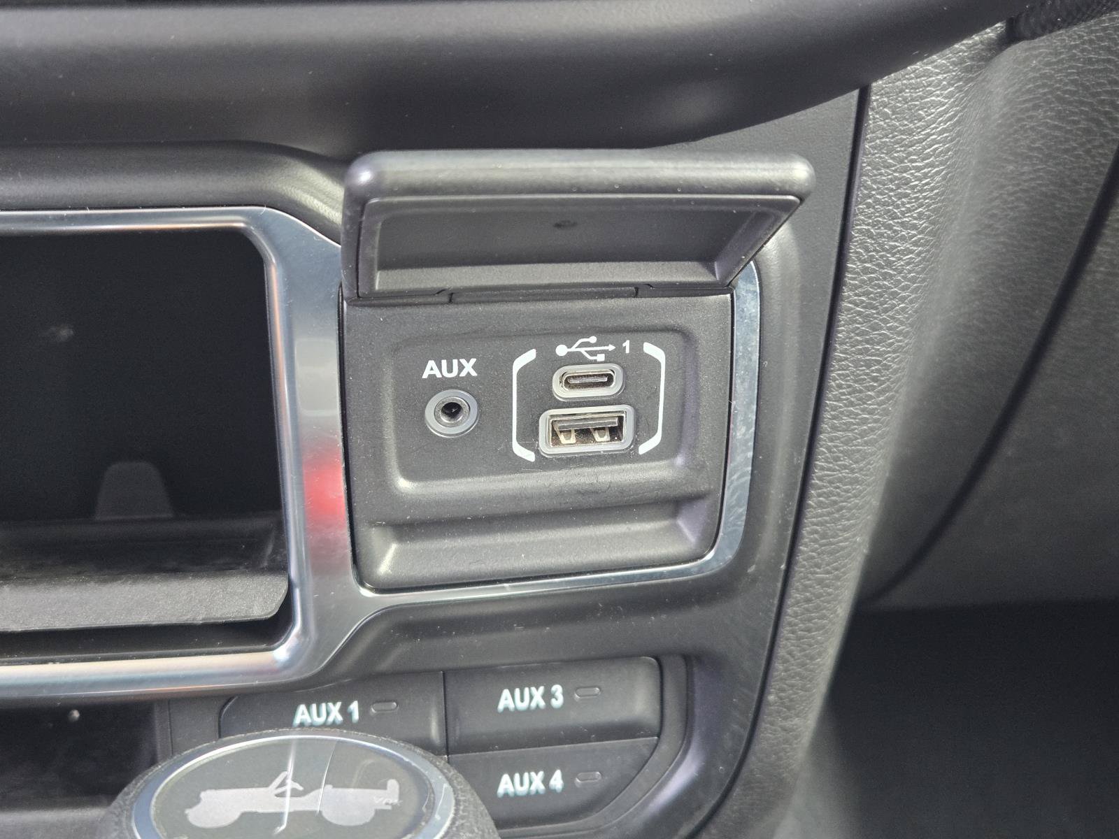 Used 2022 Jeep Wrangler Unlimited Sport AWD/4WD image 12