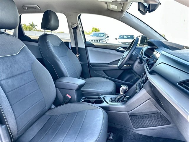 Used 2024 Volkswagen Taos SE image 30