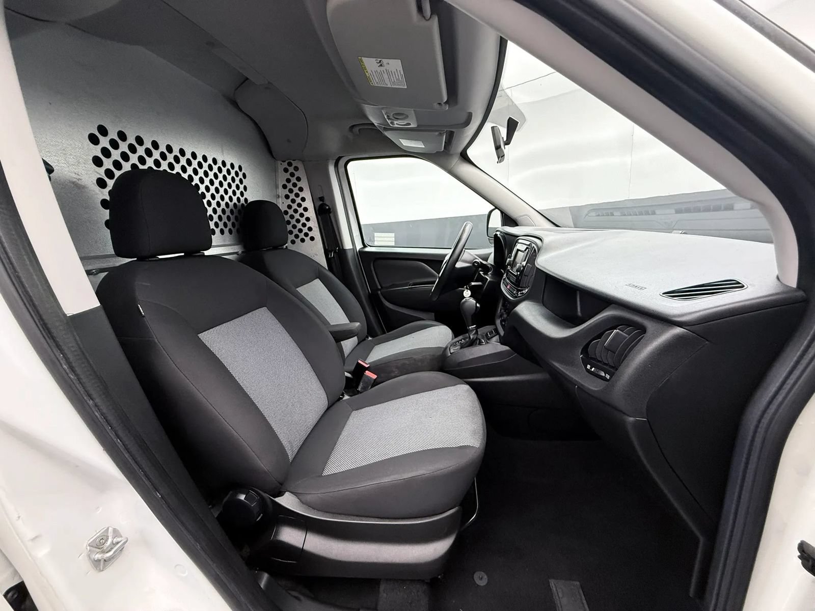 Used 2019 RAM ProMaster City Tradesman FWD image 10