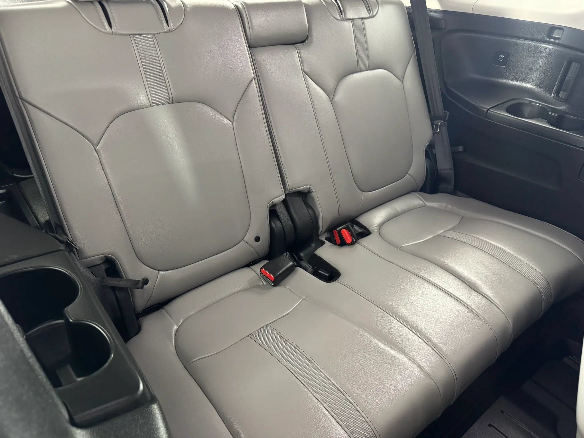 Used 2025 Honda Pilot EX-L image 40