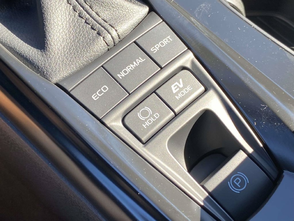 New 2026 Toyota Camry Hybrid FWD image 22