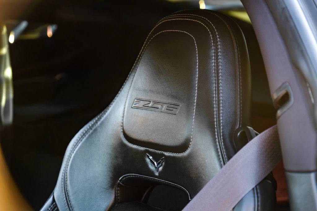 Used 2015 Chevrolet Corvette Z06 w/ 2LZ Preferred Equipment Group RWD image 30