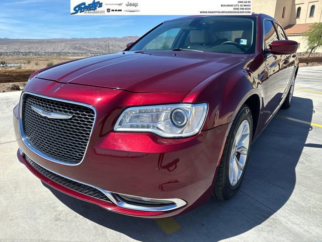 Used 2016 Chrysler 300 Limited w/ Driver Convenience Group image 1