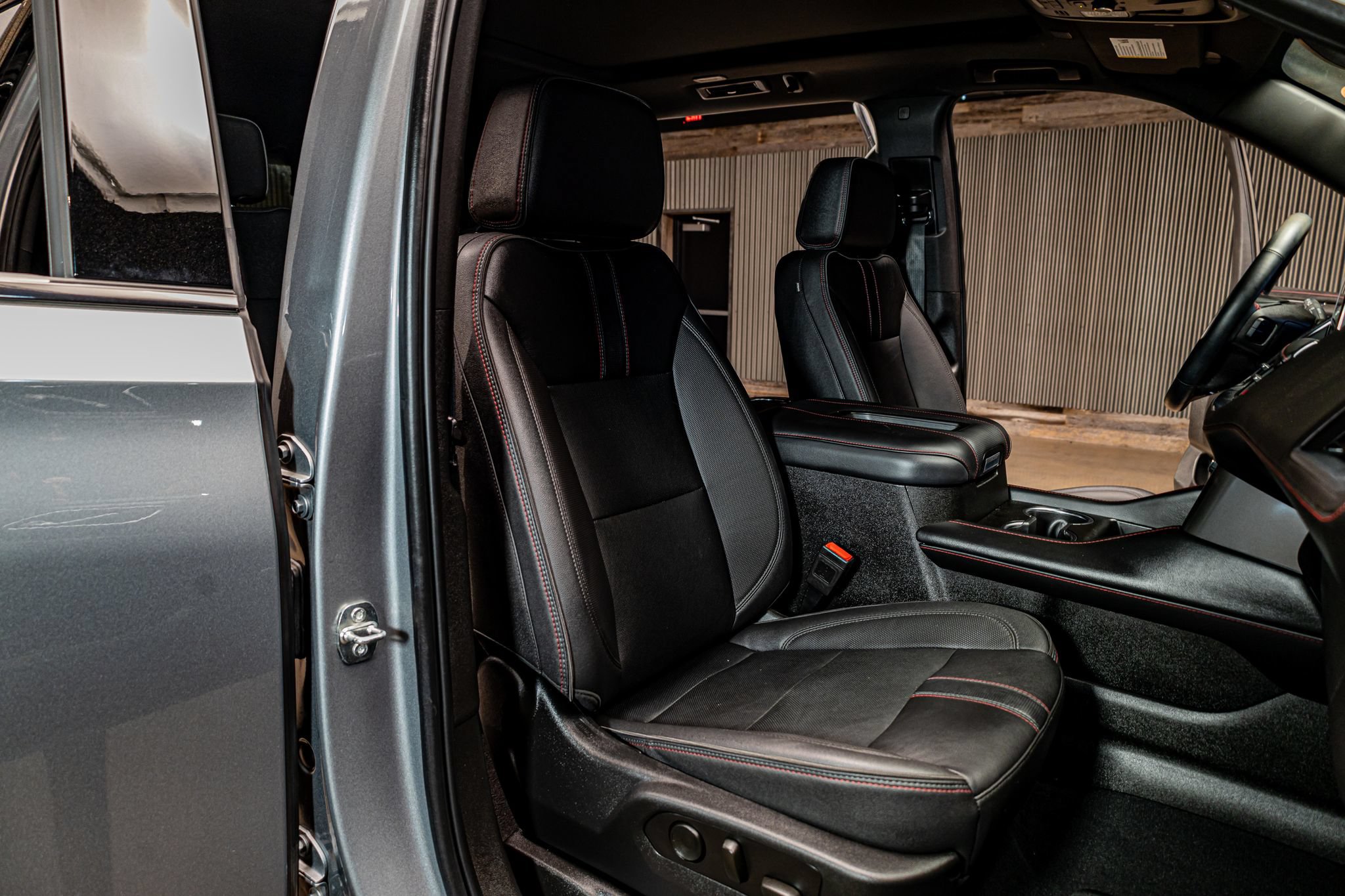 Used 2023 Chevrolet Tahoe RST w/ Luxury Package AWD/4WD image 29