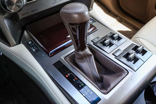 Used 2018 Lexus GX 460 Luxury w/ Preferred Accessory Package AWD/4WD image 24