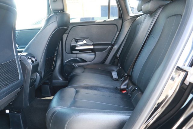 Used 2025 Mercedes-Benz GLA 250 image 14