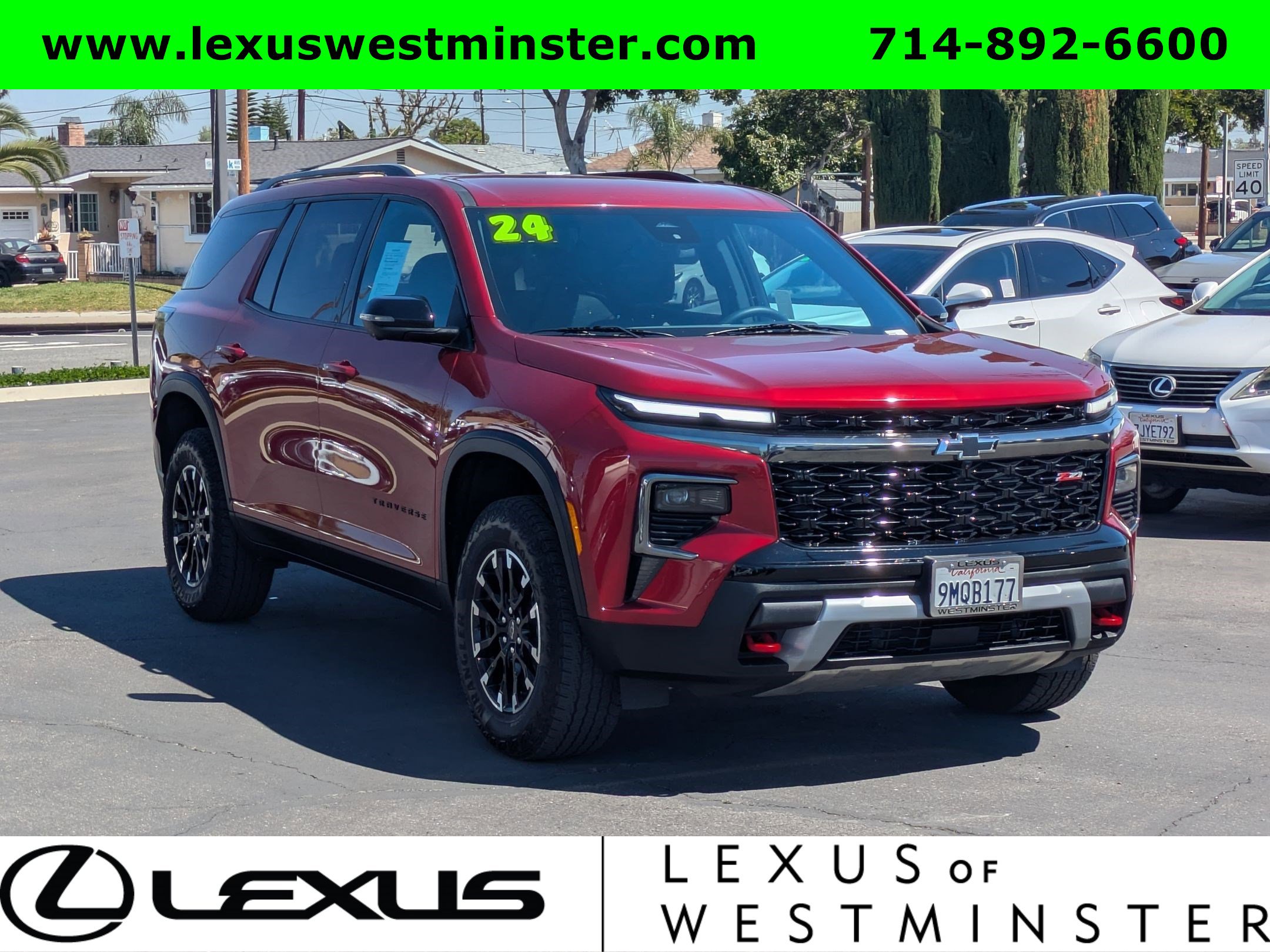 Used 2024 Chevrolet Traverse Z71 image 3