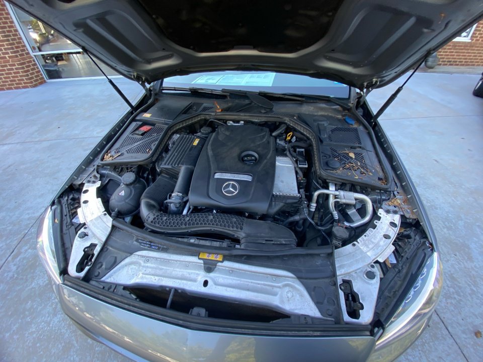 Used 2015 Mercedes-Benz C 300 4MATIC Sedan image 16