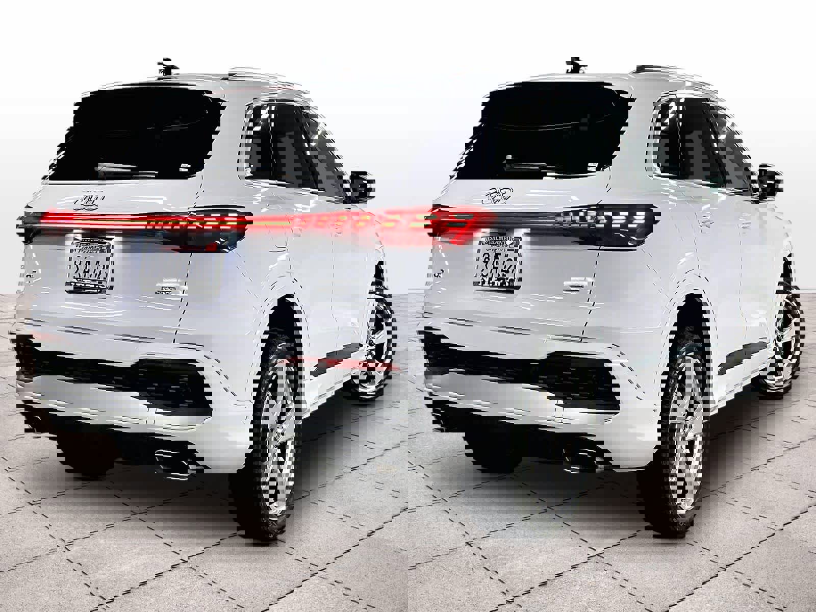 Certified 2025 Audi Q5 Premium Plus w/ Premium Plus image 16