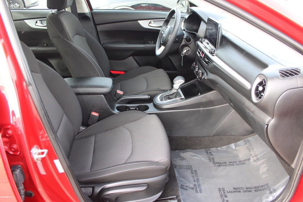Used 2024 Kia Forte LXS image 18