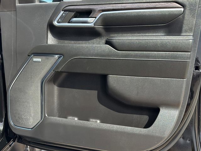 Used 2024 Chevrolet Silverado 2500 LTZ w/ LTZ Plus Package image 12