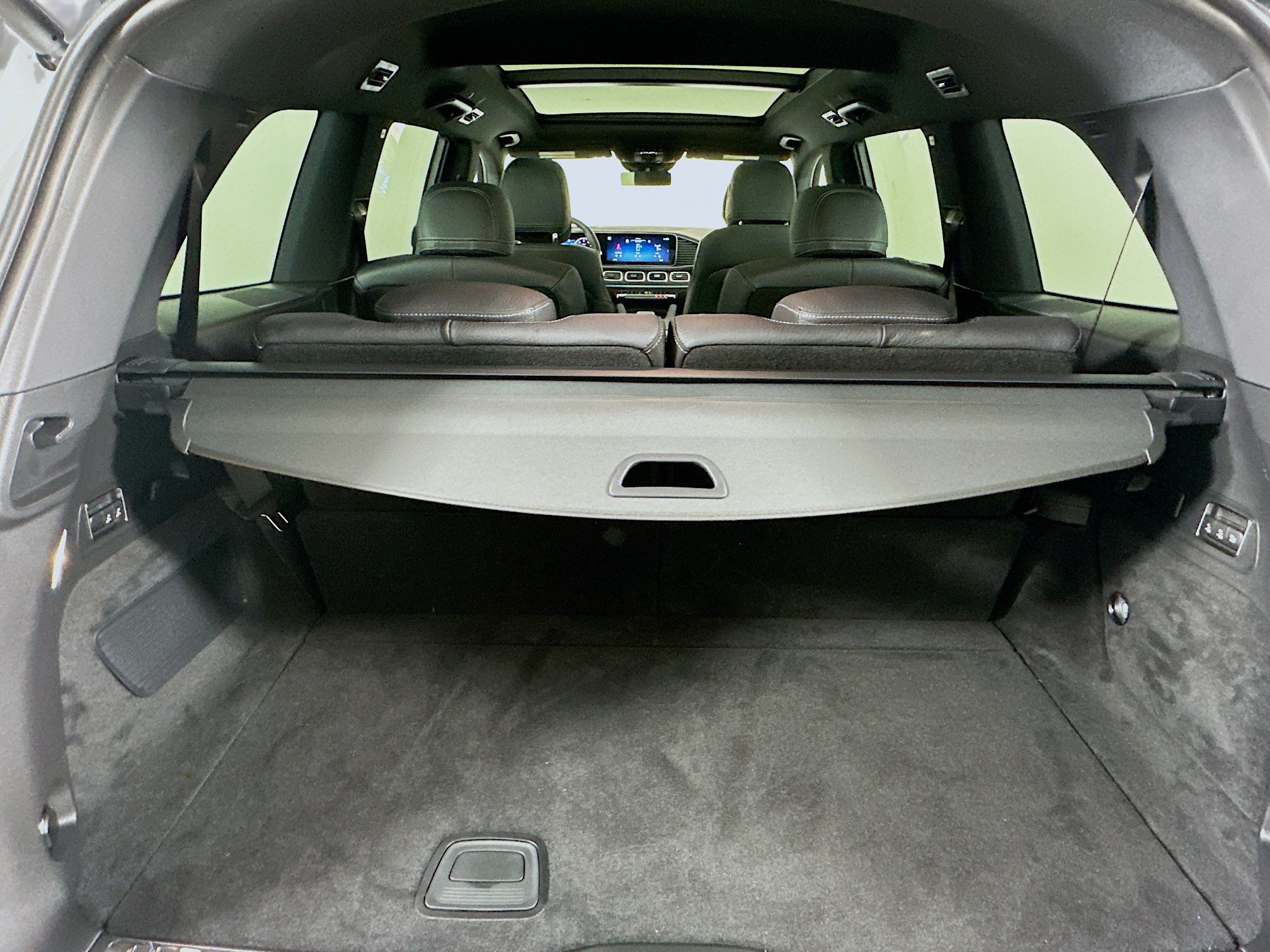 Used 2026 Mercedes-Benz GLS 580 4MATIC image 35