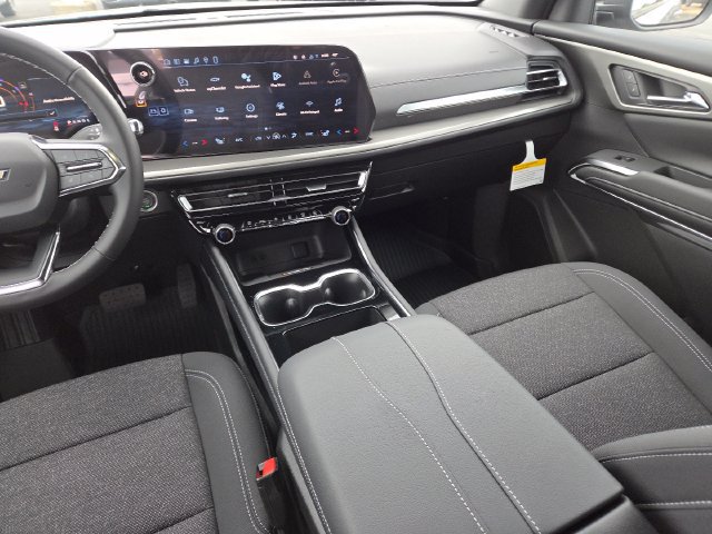 New 2026 Chevrolet Traverse LT w/ Driver Confidence Package AWD/4WD image 31