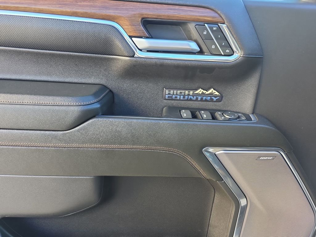 Used 2024 Chevrolet Silverado 1500 High Country w/ Z71 Off-Road Package image 15