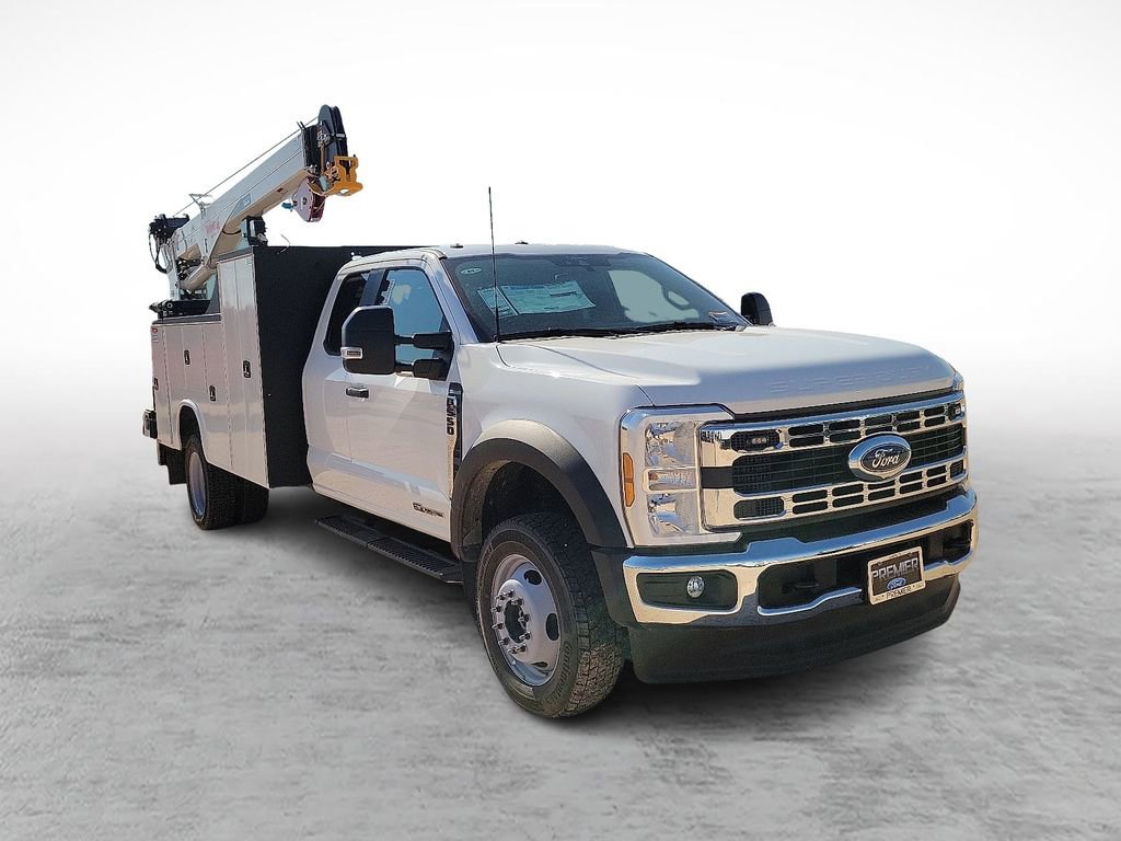 New 2025 Ford F550 4x4 SuperCab Super Duty image 1
