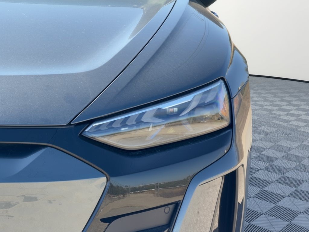 Used 2024 Audi e-tron GT Prestige AWD/4WD image 12