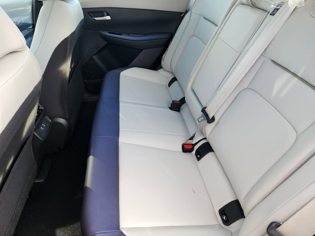 New 2026 Nissan Leaf SV+ w/ Floor Mat Package (SV+) FWD image 10