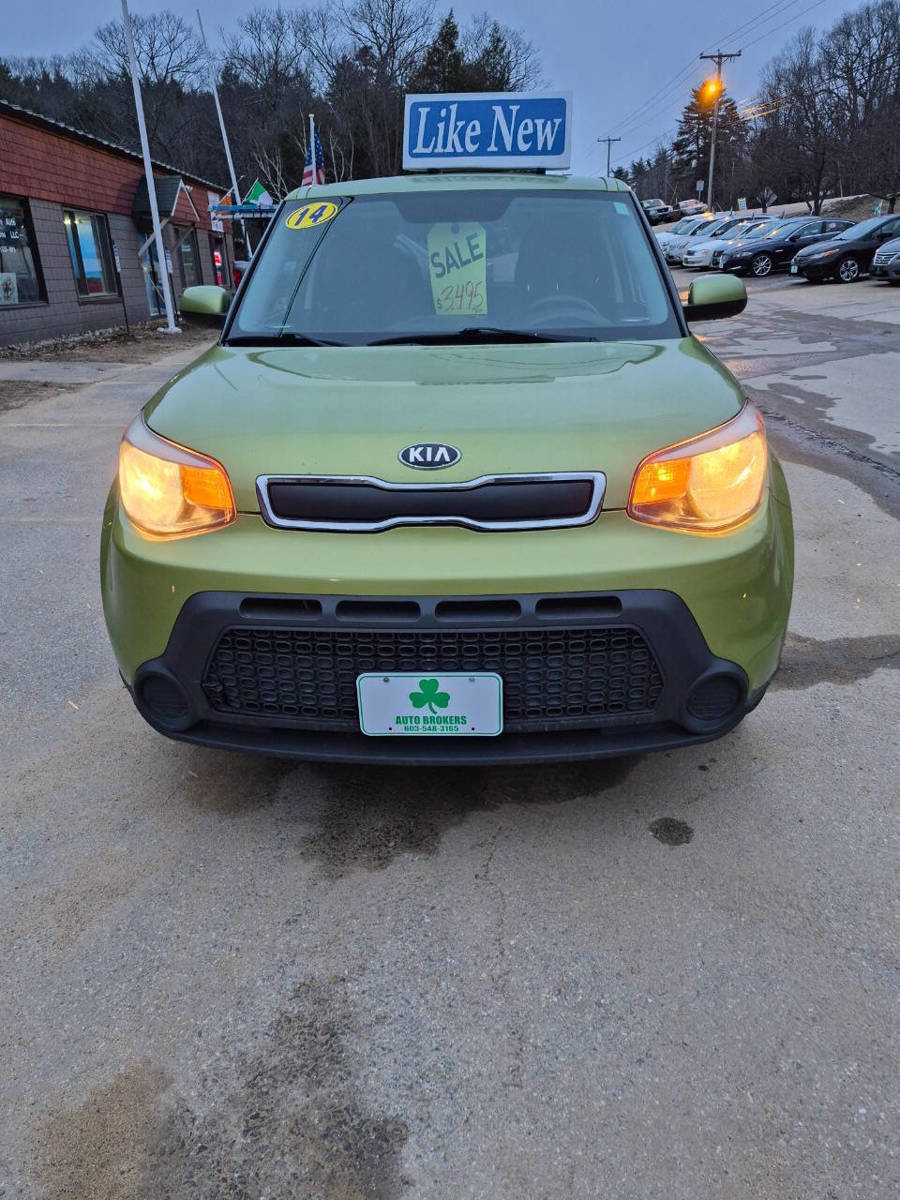 Used 2014 Kia Soul FWD image 2