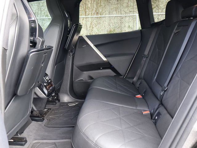Used 2023 BMW iX xDrive50 w/ Premium Package image 26