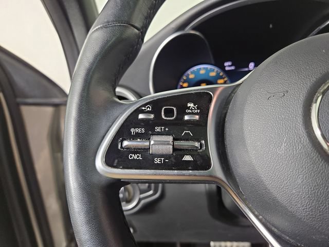 Used 2021 Mercedes-Benz GLC 300 4MATIC image 22