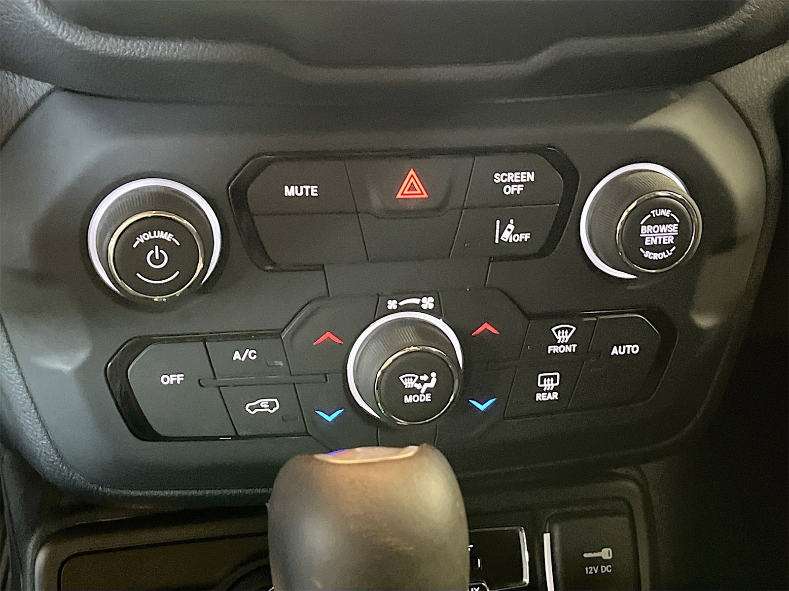 Used 2023 Jeep Renegade Limited image 16