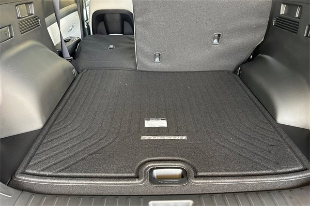 New 2025 Hyundai Tucson Limited image 15