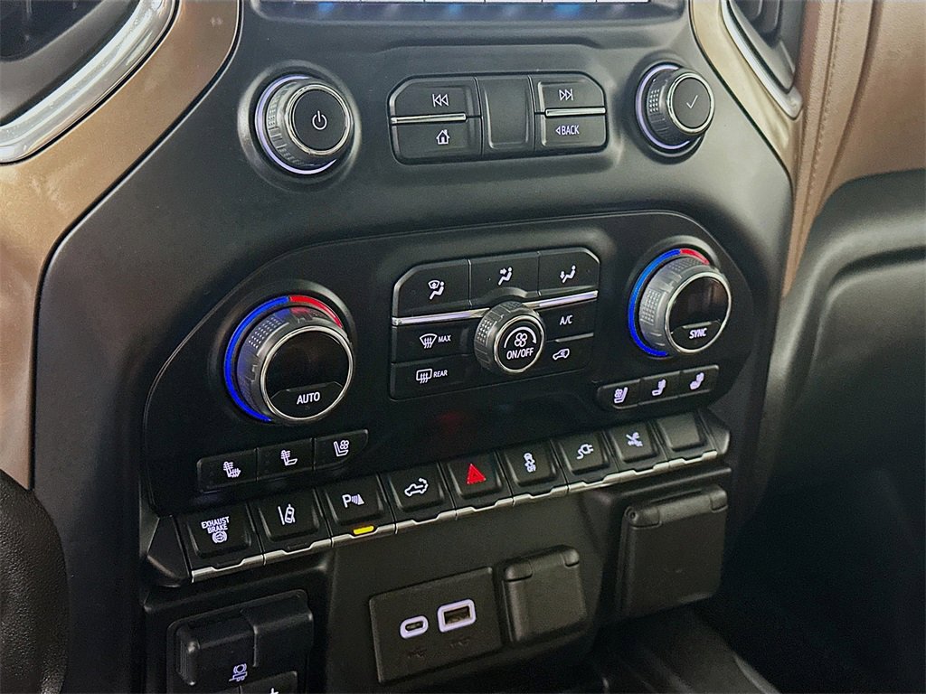 Used 2021 Chevrolet Silverado 2500 High Country image 18