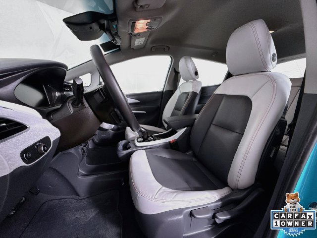 Used 2021 Chevrolet Bolt Premier w/ Infotainment Package FWD image 22