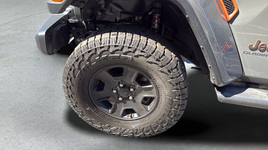 Used 2020 Jeep Gladiator Mojave AWD/4WD image 10