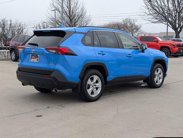 Used 2020 Toyota RAV4 XLE w/ Convenience Package image 6