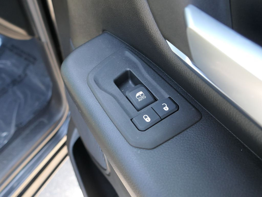 Used 2025 RAM 1500 Big Horn AWD/4WD image 24