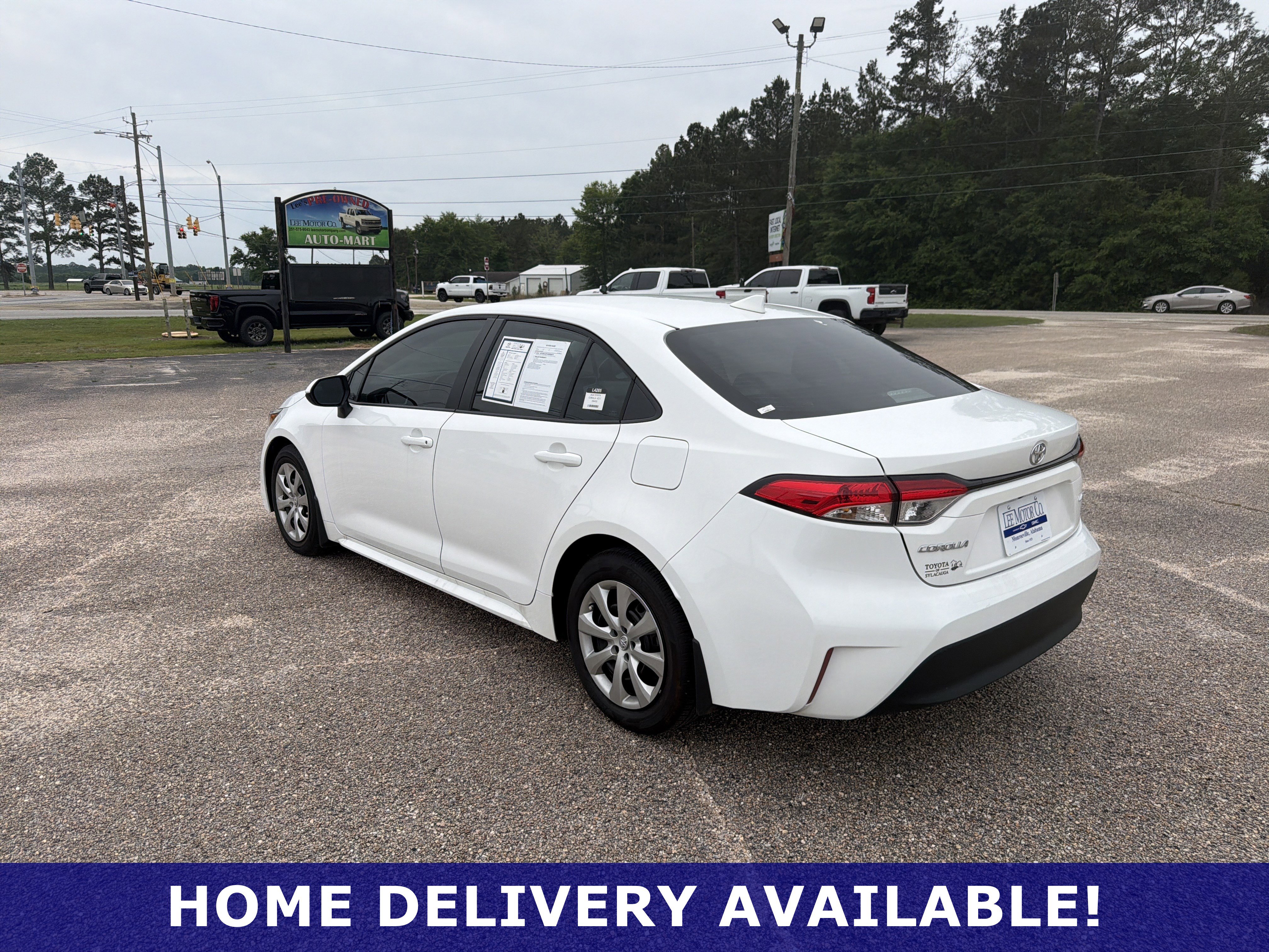 Used 2026 Toyota Corolla LE FWD image 9
