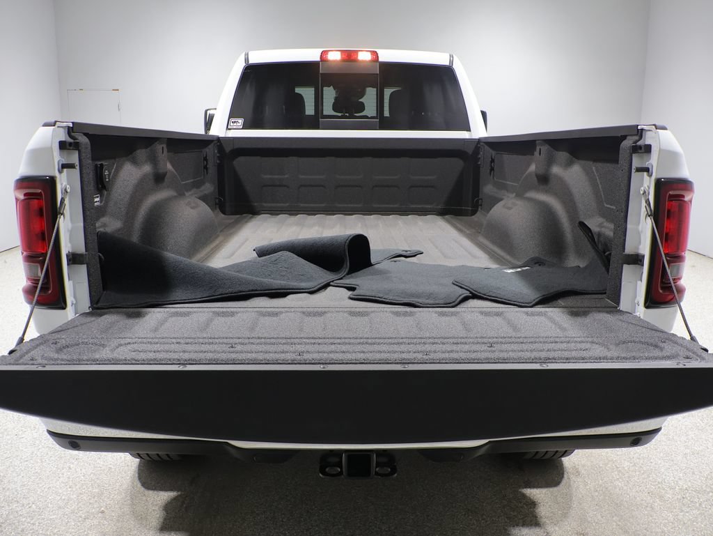 Certified 2025 RAM 3500 Tradesman AWD/4WD image 5