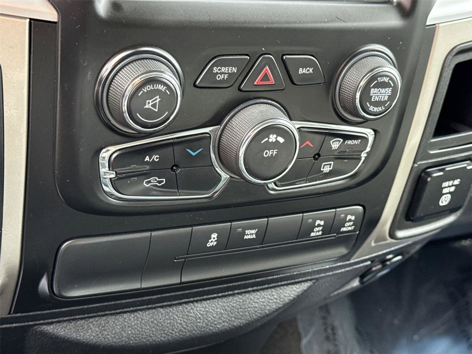 Used 2016 RAM 1500 Big Horn image 31