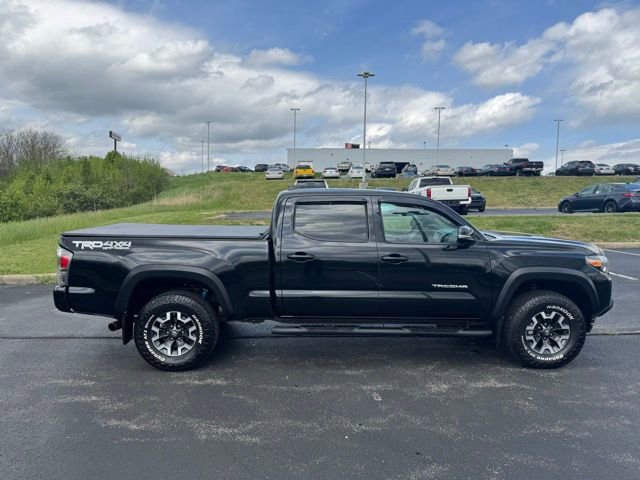 Used 2020 Toyota Tacoma TRD Off-Road w/ Technology Package image 2