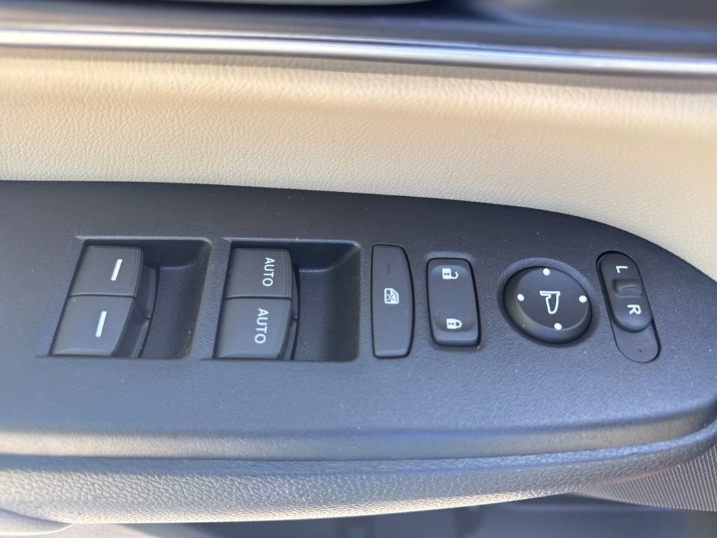 Used 2019 Honda CR-V Touring image 15