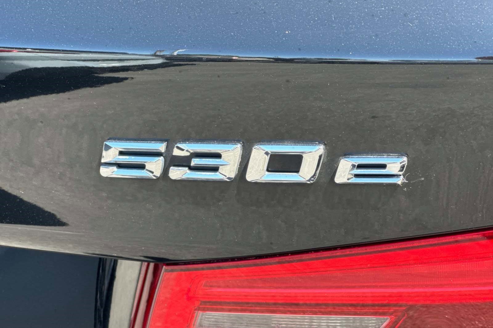 Used 2019 BMW 530e RWD image 24