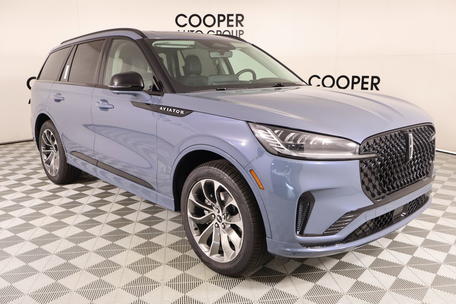 New 2026 Lincoln Aviator AWD w/ Jet Appearance Package