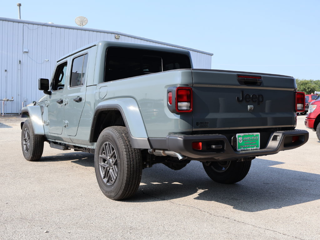 New 2026 Jeep Gladiator Sport AWD/4WD image 3