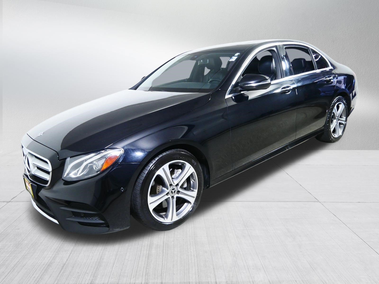 Used 2018 Mercedes-Benz E 300 4MATIC image 3