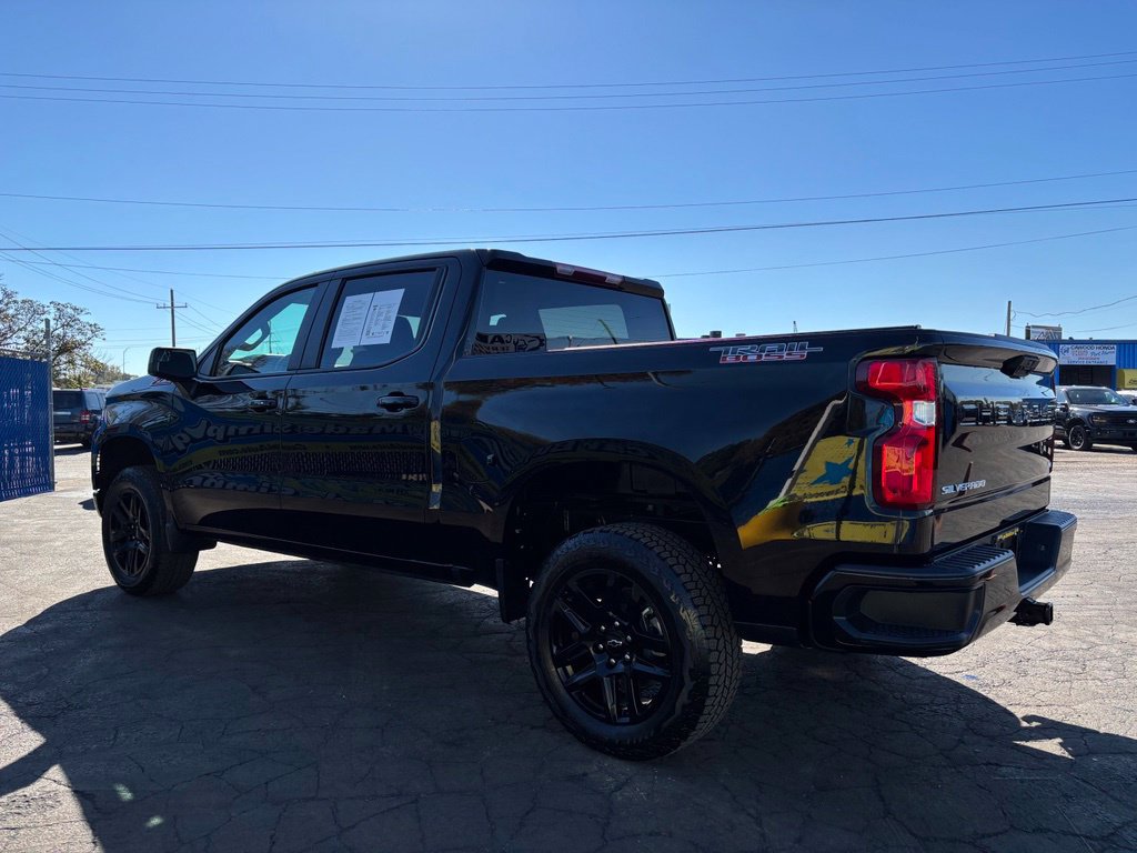 Used 2025 Chevrolet Silverado 1500 LT Trail Boss AWD/4WD image 7