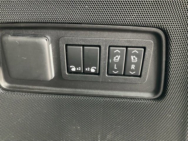 Used 2022 Cadillac Escalade Luxury image 46