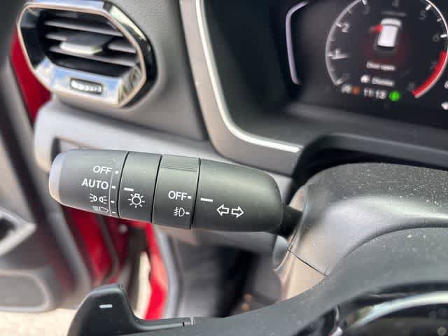 Certified 2025 Honda Pilot Touring image 15