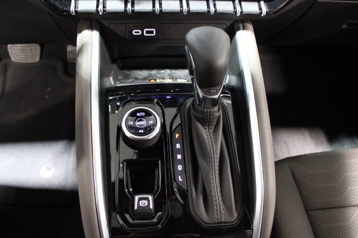 New 2026 Chevrolet Colorado ZR2 w/ Midnight Edition image 32