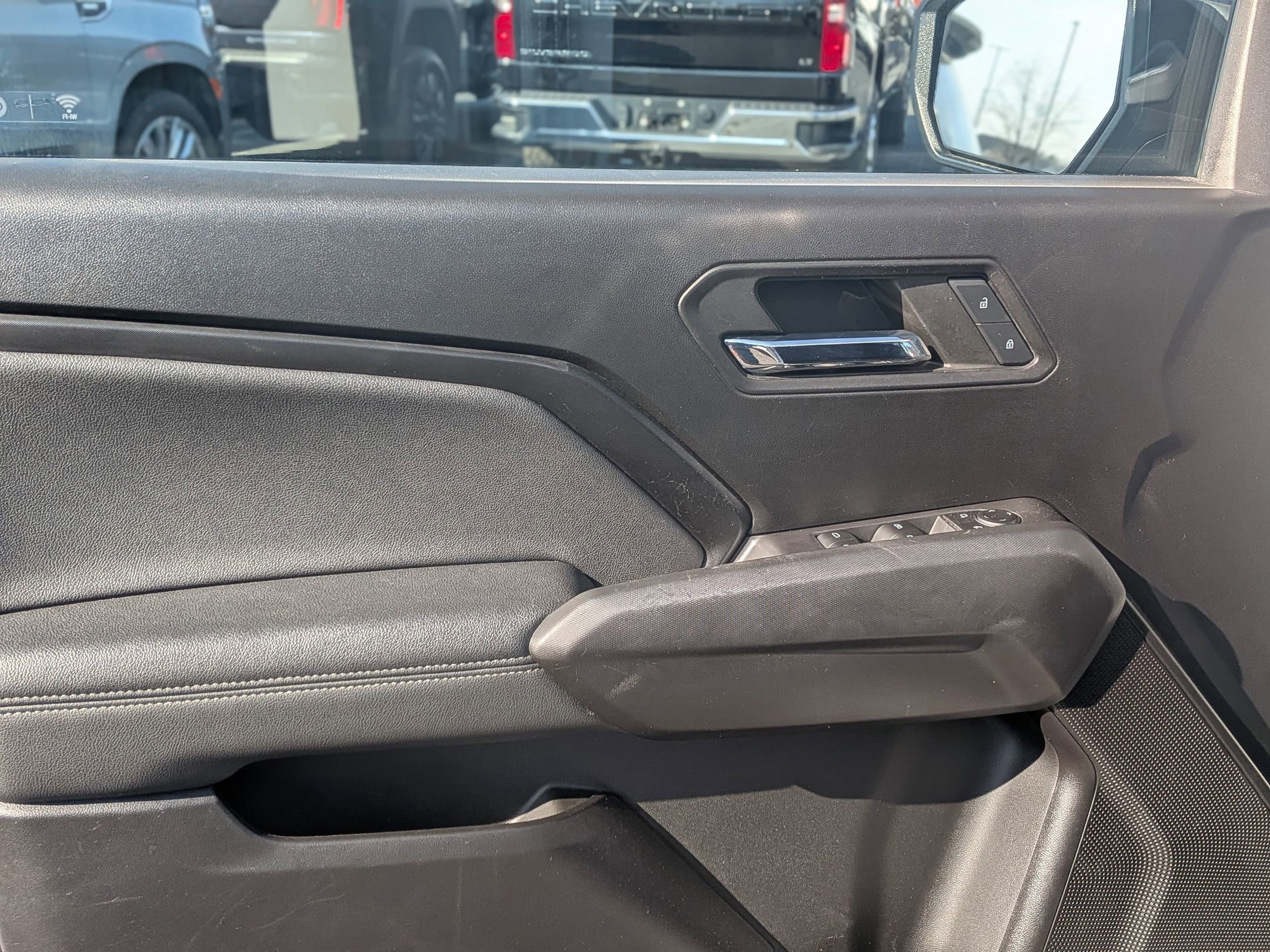 Used 2023 GMC Canyon Elevation w/ Convenience Package image 14