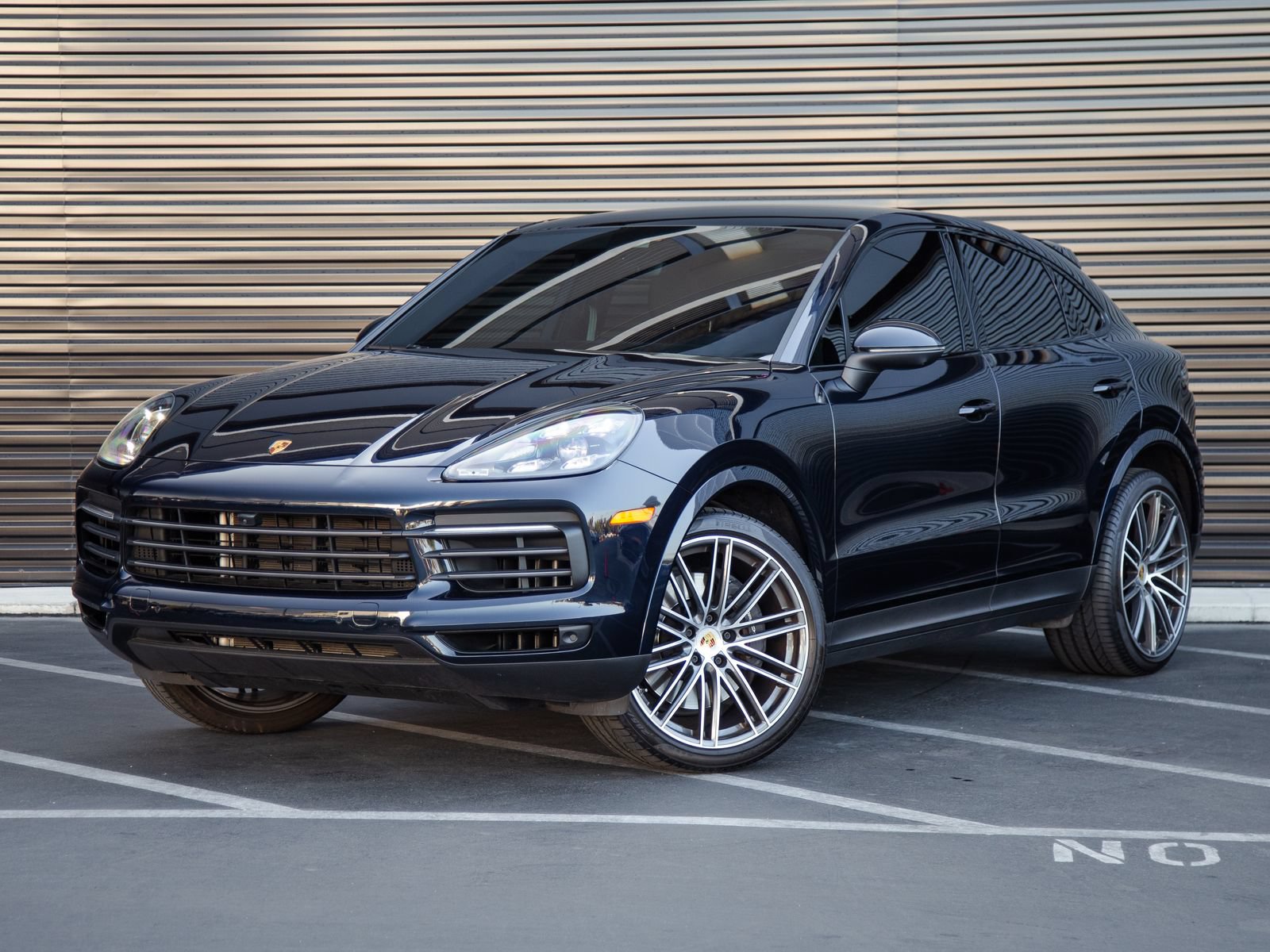 Certified 2023 Porsche Cayenne Platinum Edition AWD/4WD video 1